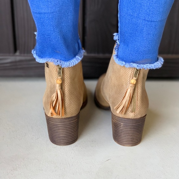 Tan Perforated Western Boho Chic Ankle Bootie - Picture 4 of 8